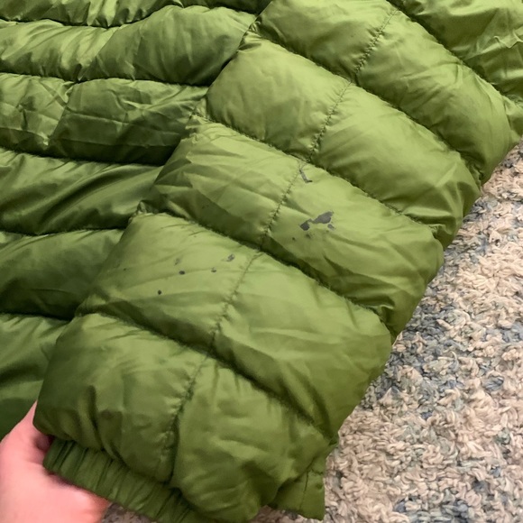 Men’s Marmot Lightweight Down Coat - Picture 4 of 4